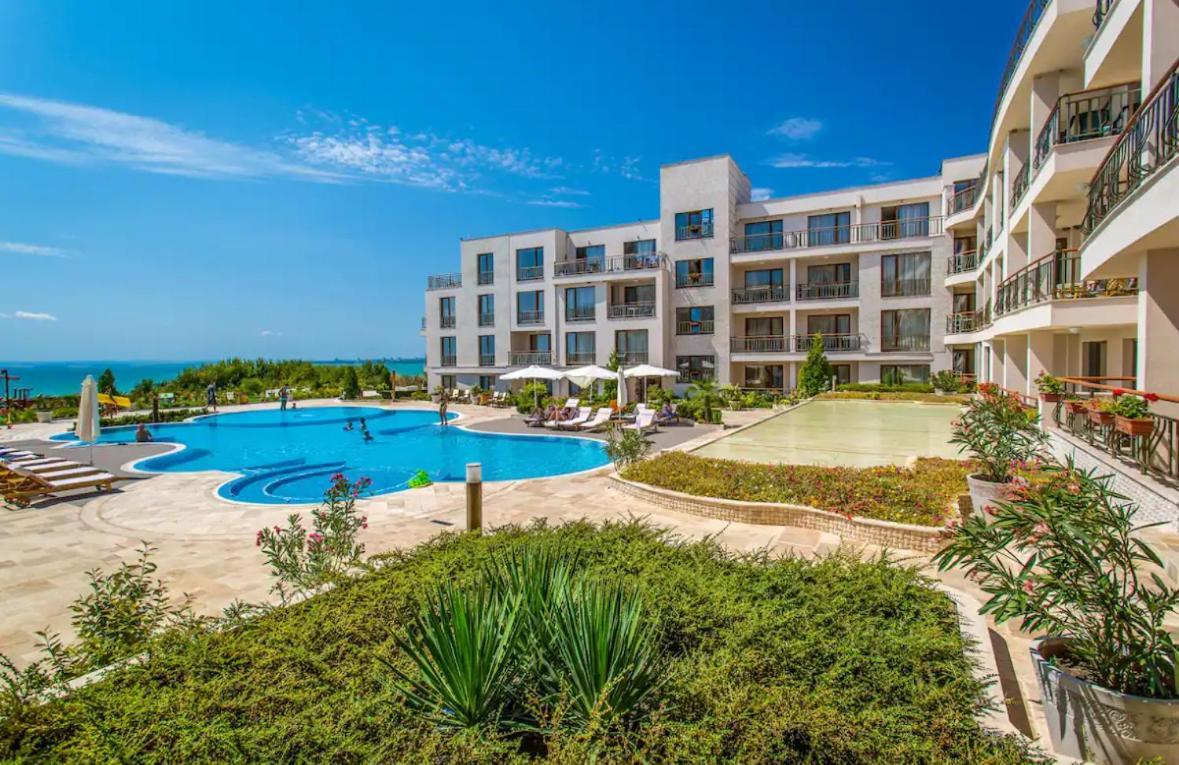 June One Bedroom Sea View Apartment Diamond Beach Resort Сарафово Екстер'єр фото