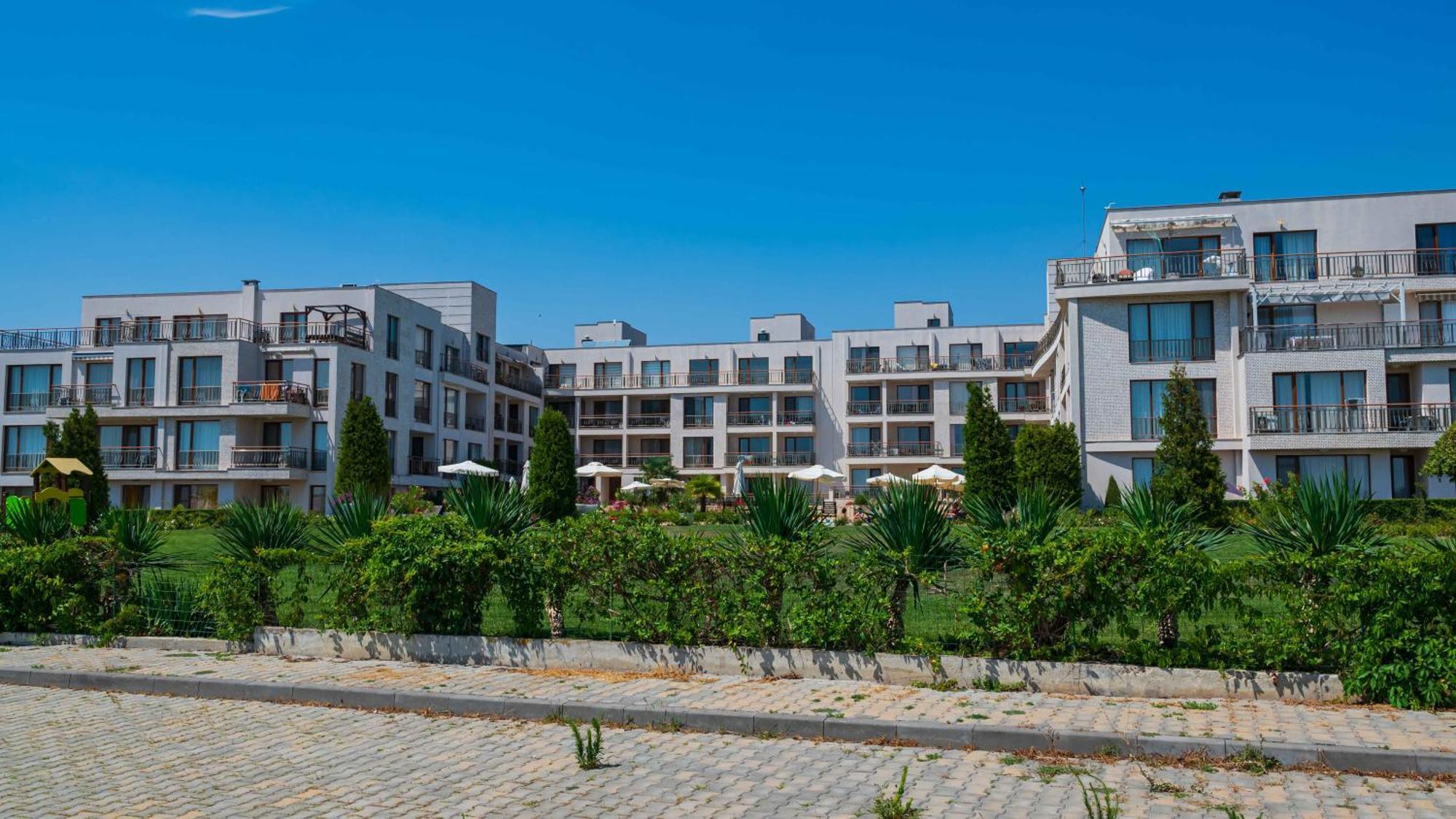 June One Bedroom Sea View Apartment Diamond Beach Resort Сарафово Екстер'єр фото