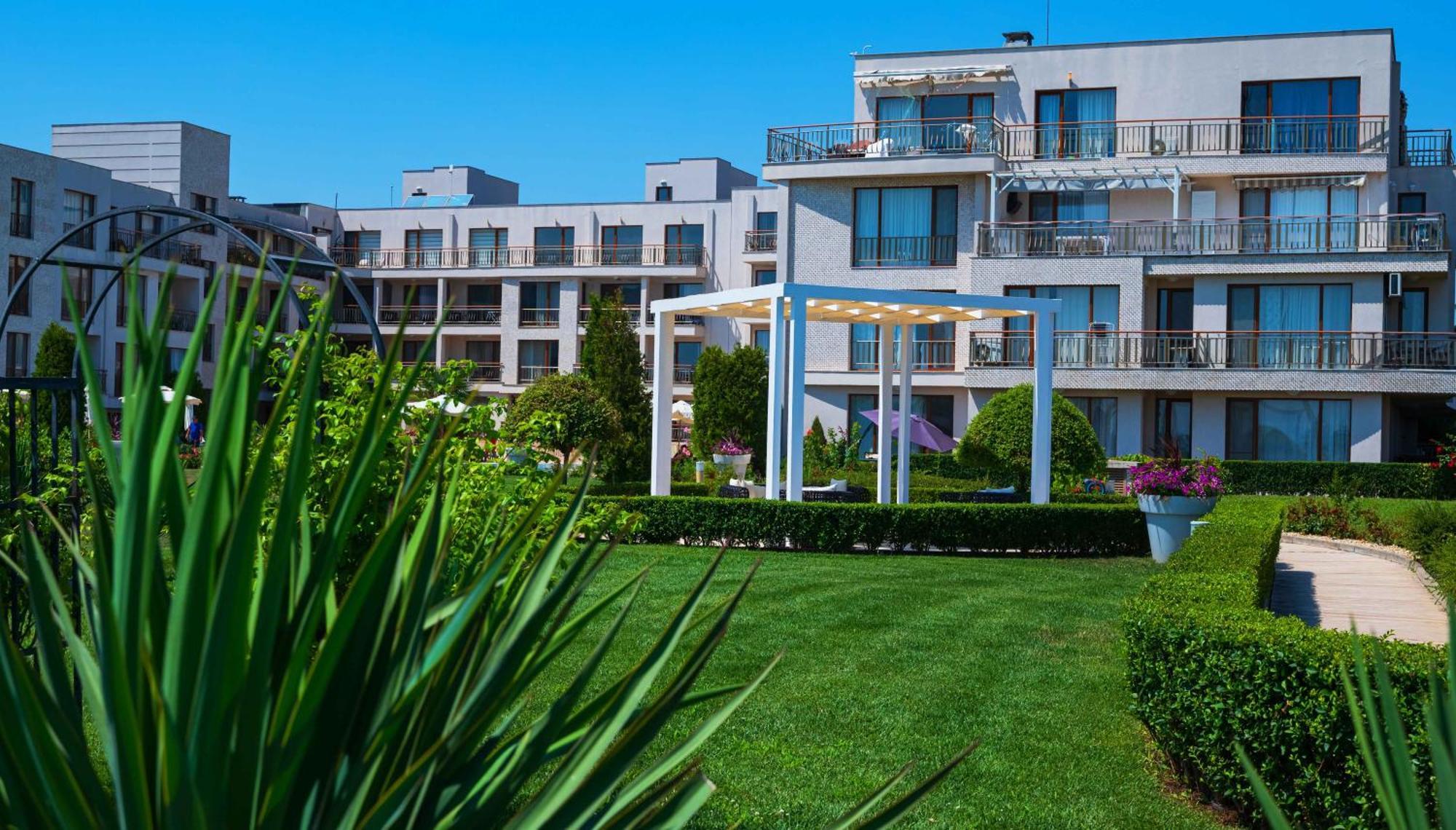 June One Bedroom Sea View Apartment Diamond Beach Resort Сарафово Екстер'єр фото