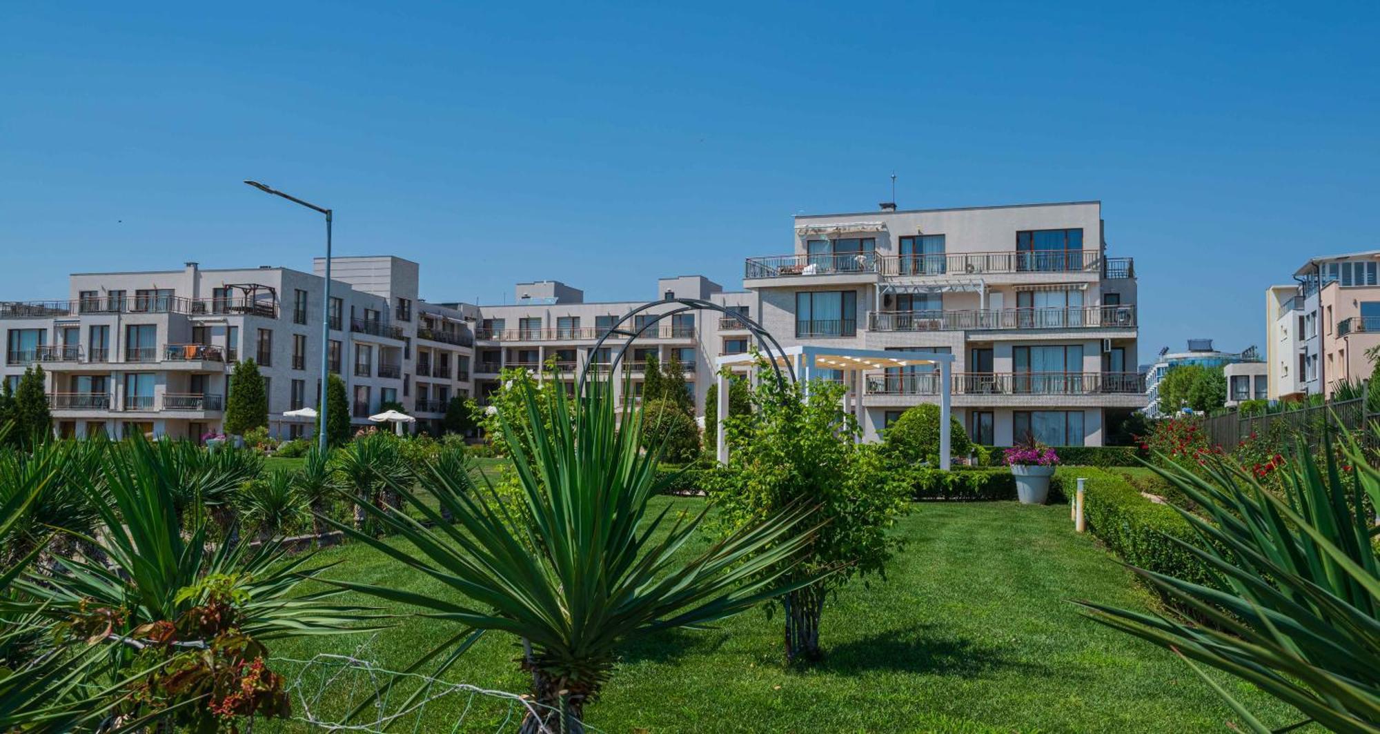June One Bedroom Sea View Apartment Diamond Beach Resort Сарафово Екстер'єр фото